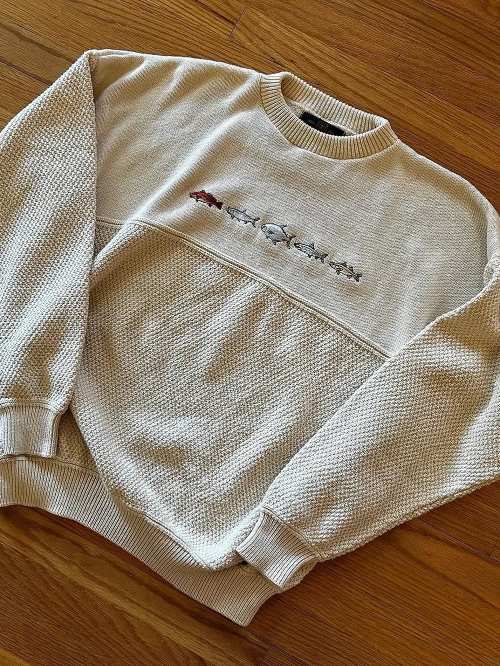 Vintage Orvis Embroidered Saltwater Fish Sweater XXL Cream 100% Cotton Fishing - Picture 4 of 5